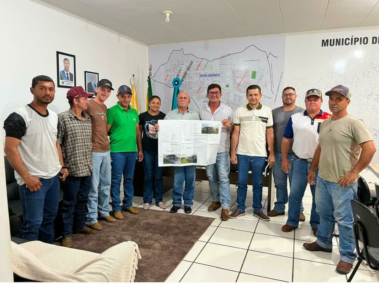 Imagem de compartilhamento para o artigo Prefeito Juvenal Consolaro recebe projetos de nova diretoria do Clube de Laço Rancho dos Tropeiros da MS Todo dia